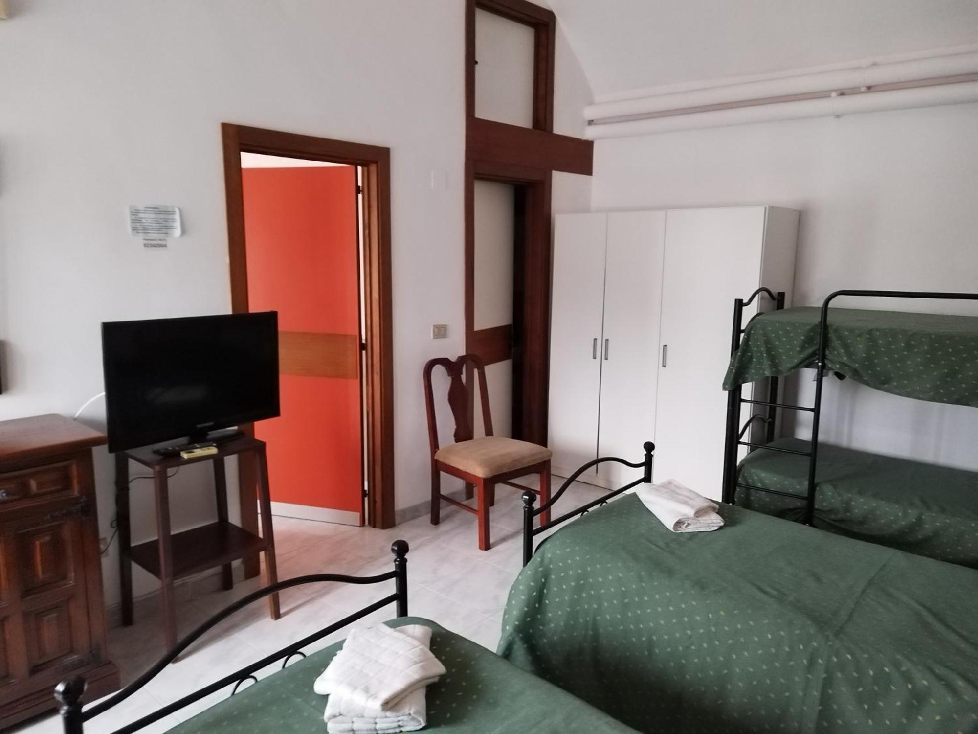 Holiday Residence Казамассима Экстерьер фото